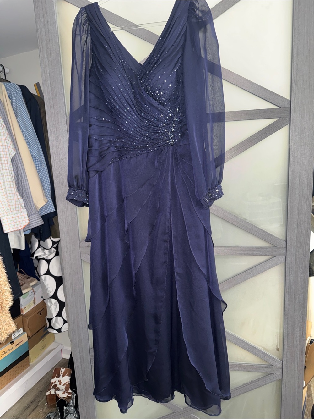 Ignite Evenings Carol Lin Navy Beaded Chiffon Formal Dress Size 16